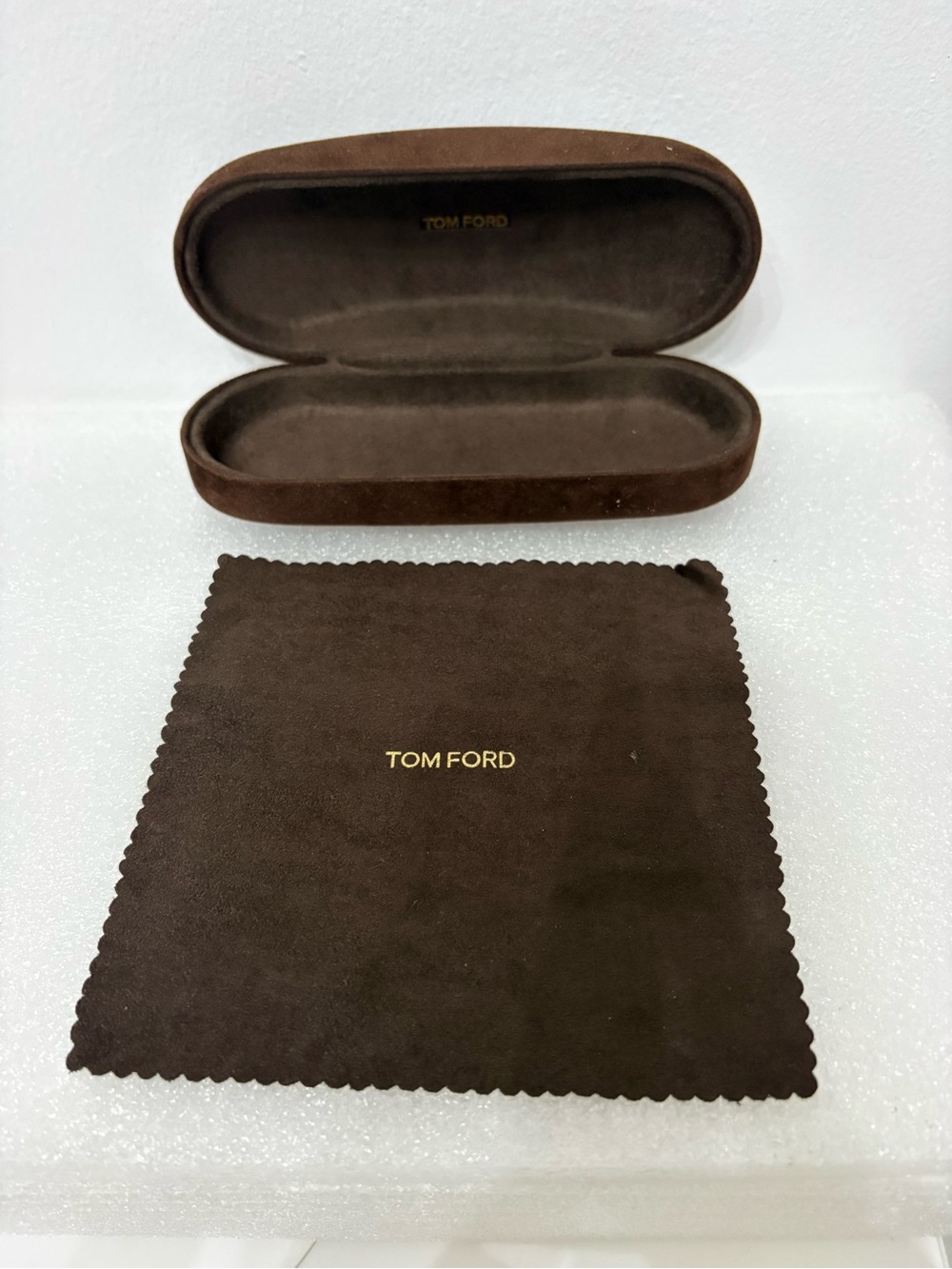 TOM FORD Dark Brown Velvet Sunglasses Eye Glasses Hard Case Clamshell.